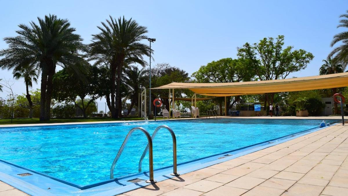 כפר נופש קלי"ה ים המלח Hotel Kalia Bagian luar foto
