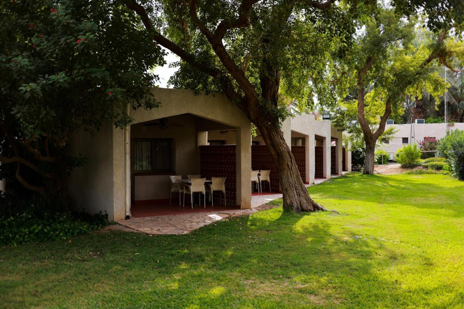 כפר נופש קלי"ה ים המלח Hotel Kalia Bagian luar foto